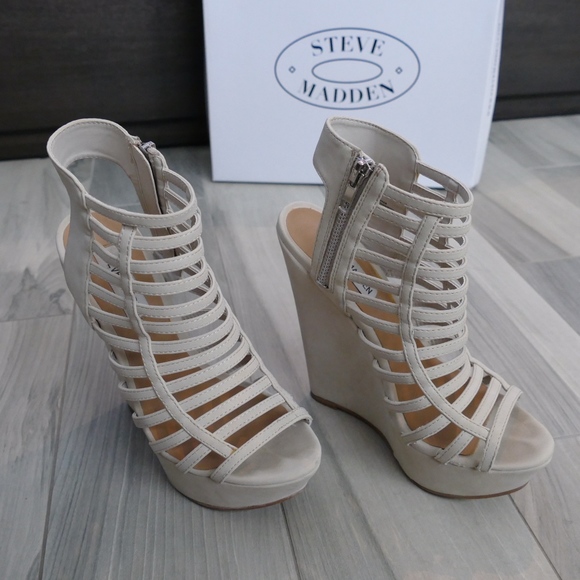 Steve Madden Xpert Wedge Sandal 7 - Picture 1 of 8